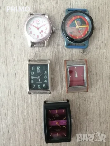 Лот от 4 бр. работещи маркови часовника (Casio, Q&Q, Avon) + Disney часовник Timex 