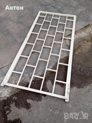 Решетка от железо за врата