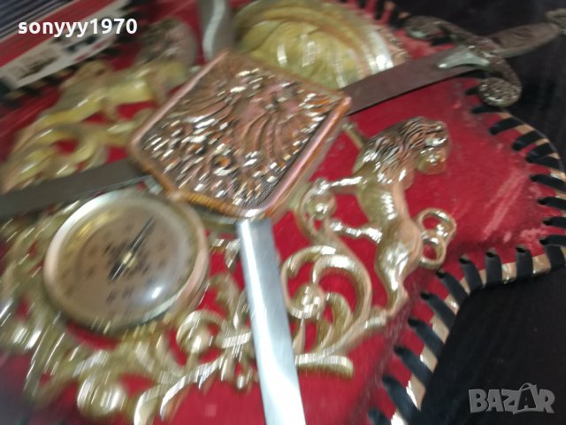 герб в червено и злато с два меча-внос франция 1810201406, снимка 12 - Колекции - 30461912