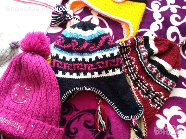 Нова шапка миньон с подаръци, снимка 5 - Шапки, шалове и ръкавици - 30618256