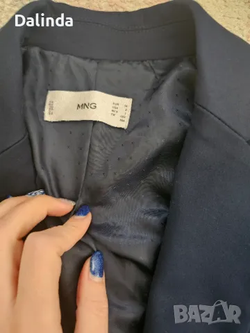 Елегантни дамски сака 2бр, снимка 8 - Сака - 48913233