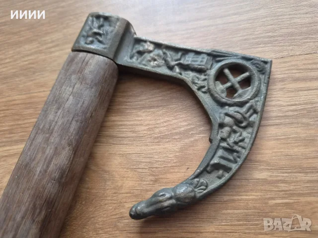 Екзотичен бастун брадва, снимка 2 - Антикварни и старинни предмети - 56425333