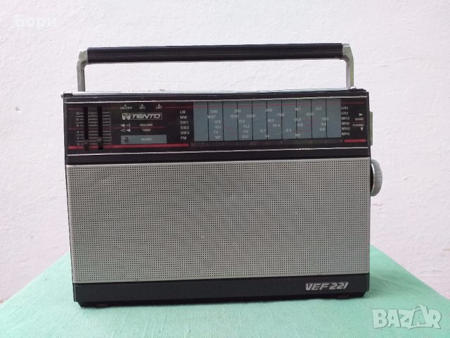 VEF Spidola 230-1, снимка 12 - Радиокасетофони, транзистори - 29123991