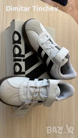 Оригинални Adidas No.33, снимка 3 - Детски маратонки - 56083744