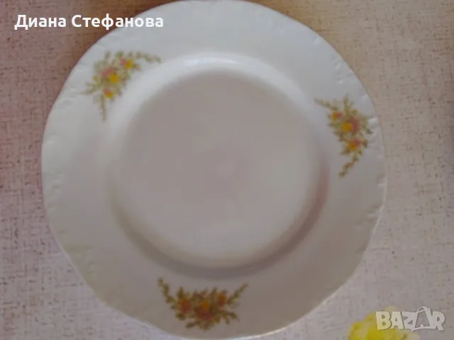 Чинии и солничка български порцелан - 1960-1980, снимка 8 - Чинии - 56113930