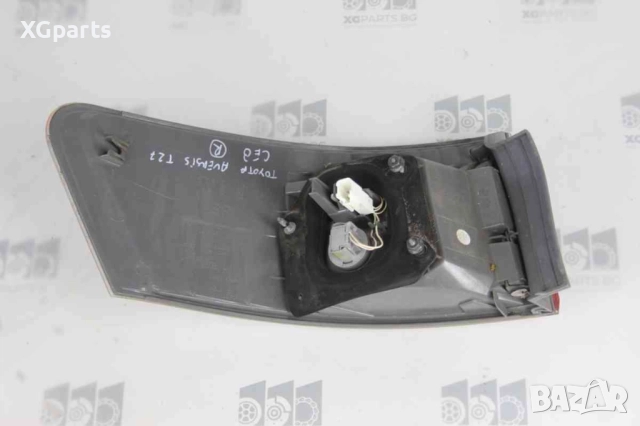 Десен външен стоп за Toyota Avensis T27 sedan (2009-2012), снимка 2 - Части - 52659242