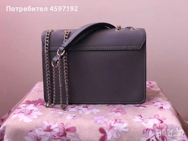 Оригинална чанта Guess, снимка 2 - Чанти - 51822269
