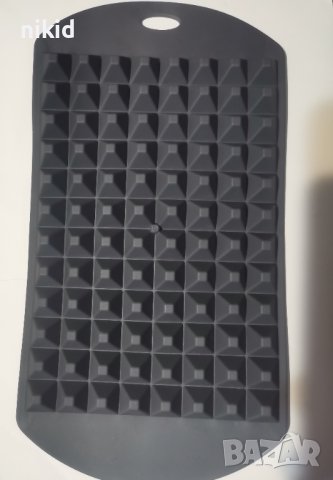 96 мини пирамиди пирамидки гофрети силиконов молд форма калъп за фондан лед шоколад смола и др