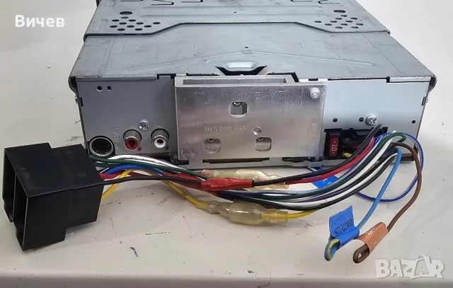 Продавам авто CD KENWOOD KDC 261UB, снимка 2 - Аксесоари и консумативи - 49368891