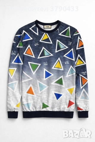 Стилна блуза с интересен геометричен десен (цветни триъгълници), подходяща както за ежедневие, така 