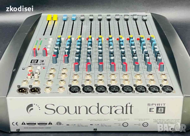 DJ контролер SOUNDCRAFT - SPIRIT E8