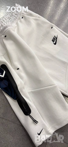 Nike Tech Fleece с тениска и къси панталони, Промо комплект, снимка 3 - Тениски - 53948438