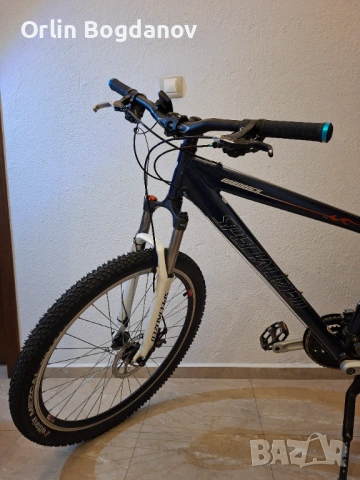 Велосипед SPECIALIZED 27'' + градски гуми+ калъф/стойка за телефон