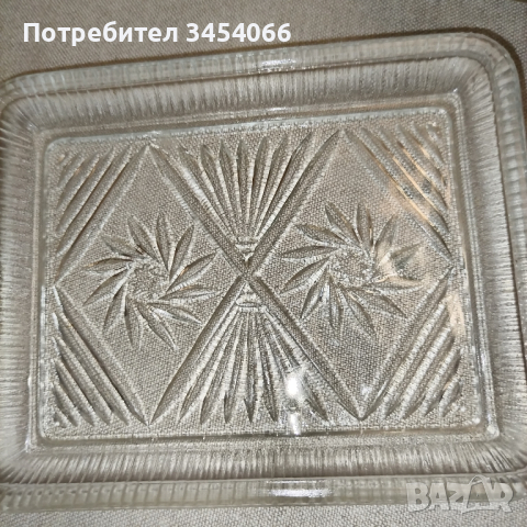 Български стъклени чинийки. , снимка 1 - Антикварни и старинни предмети - 44698179