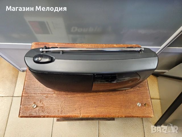 Радио Philips AE 2140  В отлично техническо и визуално състояние., снимка 3 - Радиокасетофони, транзистори - 47028396