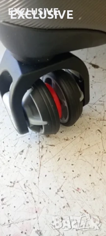 НОВ Бизнес куфар Самсонайт нов с ЮСБ -30% от цената!, снимка 8 - Куфари - 39145654