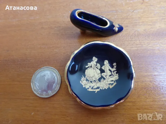   Порцеланова миниатюра купичка и дамска обувка кобалт Limoges Лимож 22K злато