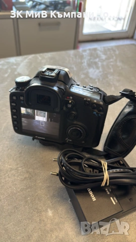 Фотоапарат Canon EOS 7D, снимка 2 - Фотоапарати - 54306995