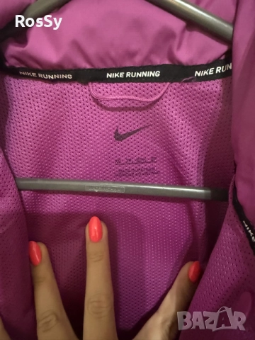 оригинална ветровка дамска Nike, снимка 8 - Якета - 55854135