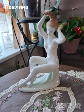 Унгарска порцеланова фигурка, снимка 7 - Фигурки - 49083797