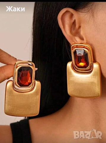 Масивни дамски обеци