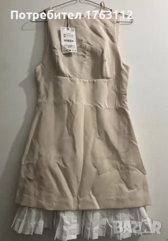 Zara дамска рокля, размер XS, нова с цена по етикет €39.99, малка забележка с леко разшито на гърба 