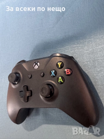 Оригинален джойстик Xbox One , model 1708, снимка 3 - Джойстици и геймпадове - 56060301