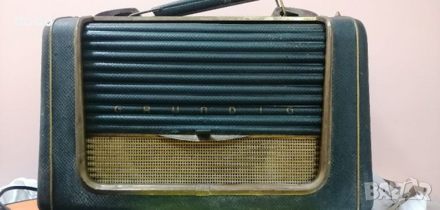 Radio vintage Grundig , снимка 6 - Радиокасетофони, транзистори - 37503155