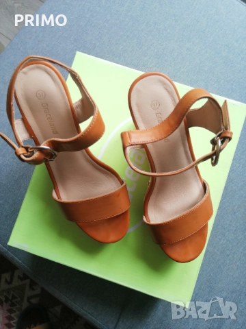 Дамски обувки  и балерини, снимка 8 - Дамски ежедневни обувки - 51907972