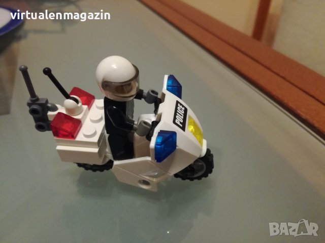 Конструктор Лего - модел LEGO Police 7235 - Полицейски мотоциклет, снимка 4 - Конструктори - 39632369