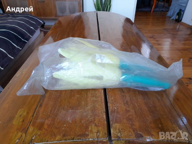 Стара детска играчка ракети