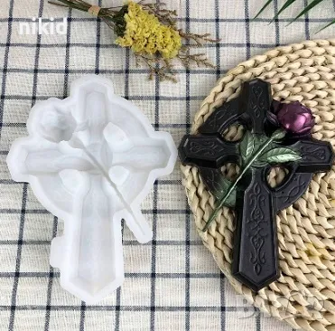 Кръст с роза грамаден силиконов молд форма фондан гипс шоколад смола