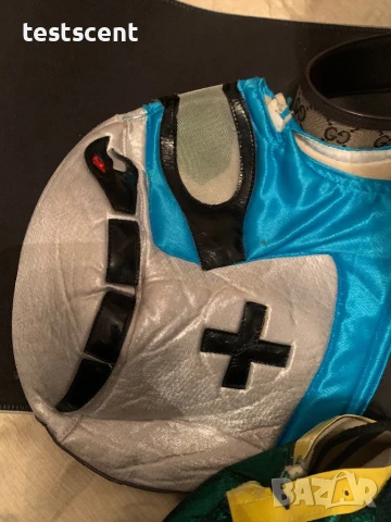 Шампионски пояси WWE World Championship и маски Rey Mysterio Mask на брой belt колан, снимка 11 - Други - 49124225