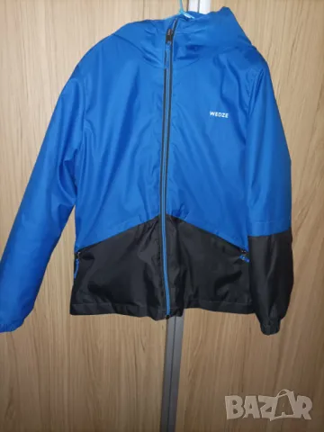 Детско ски яке с качулка и джобове 