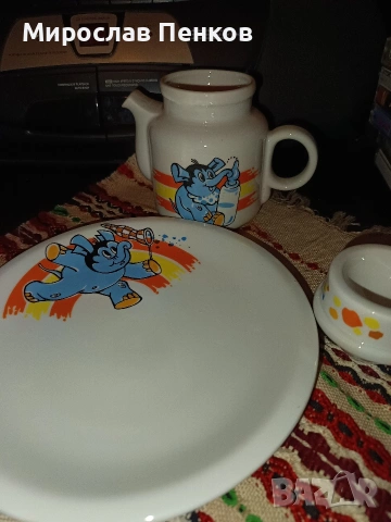 Сервиз за хранене , снимка 3 - Сервизи - 53079666