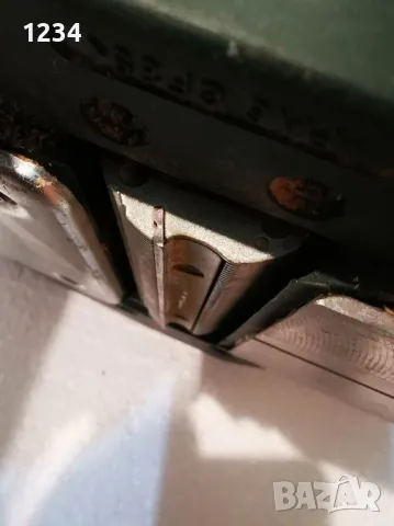 Електрическо ренде Bosch PHO 16-82 550W, снимка 4 - Други инструменти - 48050284