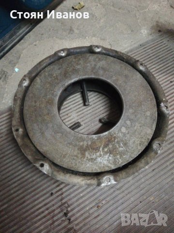 Притискателен диск и задна дясна главина за Газ 53, снимка 3 - Части - 39142478