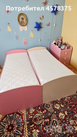 детско легло за момиче с матрак, шкаф, скрин и бюро