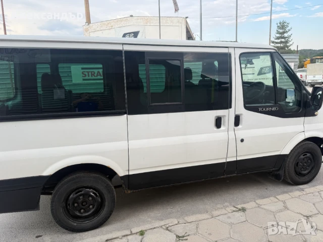 Ford Transit Tourneo 2.2 TDCi, снимка 9 - Бусове и автобуси - 51271418