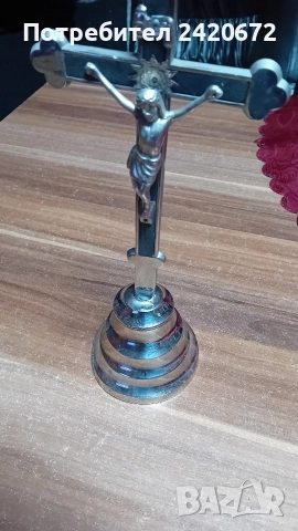 настолен кръст с разпятие