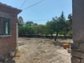 Самостоятелна Къща с масивна постройка , снимка 4