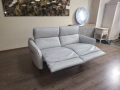 Светло сив кожен диван тройка Natuzzi с електрически релаксиращ механизъм, снимка 3