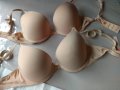 Два сутиена victoria secret pink  32C / C70 , снимка 1 - Бельо - 30550913