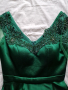 Зелена сатенена рокля с камъни и мъниста , снимка 2