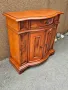 Конзолен шкаф с интарзия, снимка 3
