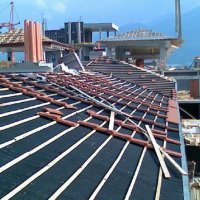 Цялостно изграждане на нов покрив  Пренареждане на керемиди  Поставяне на битумни керемиди, снимка 2 - Ремонти на покриви - 34159223