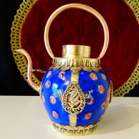 Тибетски чайник порцелан,мед и месинг. , снимка 1 - Антикварни и старинни предмети - 37512646