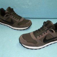 маратонки NIKE MD RUNNER номер 43 -44 , снимка 2 - Маратонки - 29152672