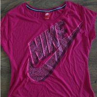 Nike - страхотна дамска тениска КАТО НОВА, снимка 3 - Тениски - 29947489