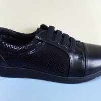 Дамски обувки , снимка 1 - Дамски ежедневни обувки - 34217221